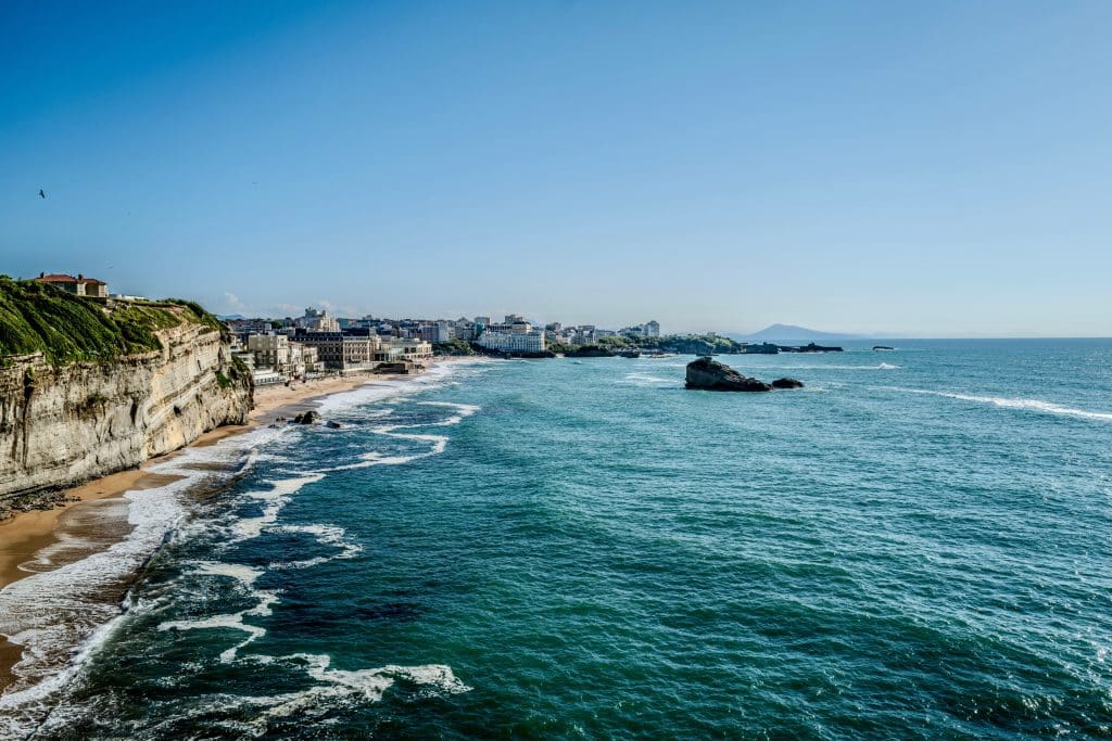 plage sur la côte basque